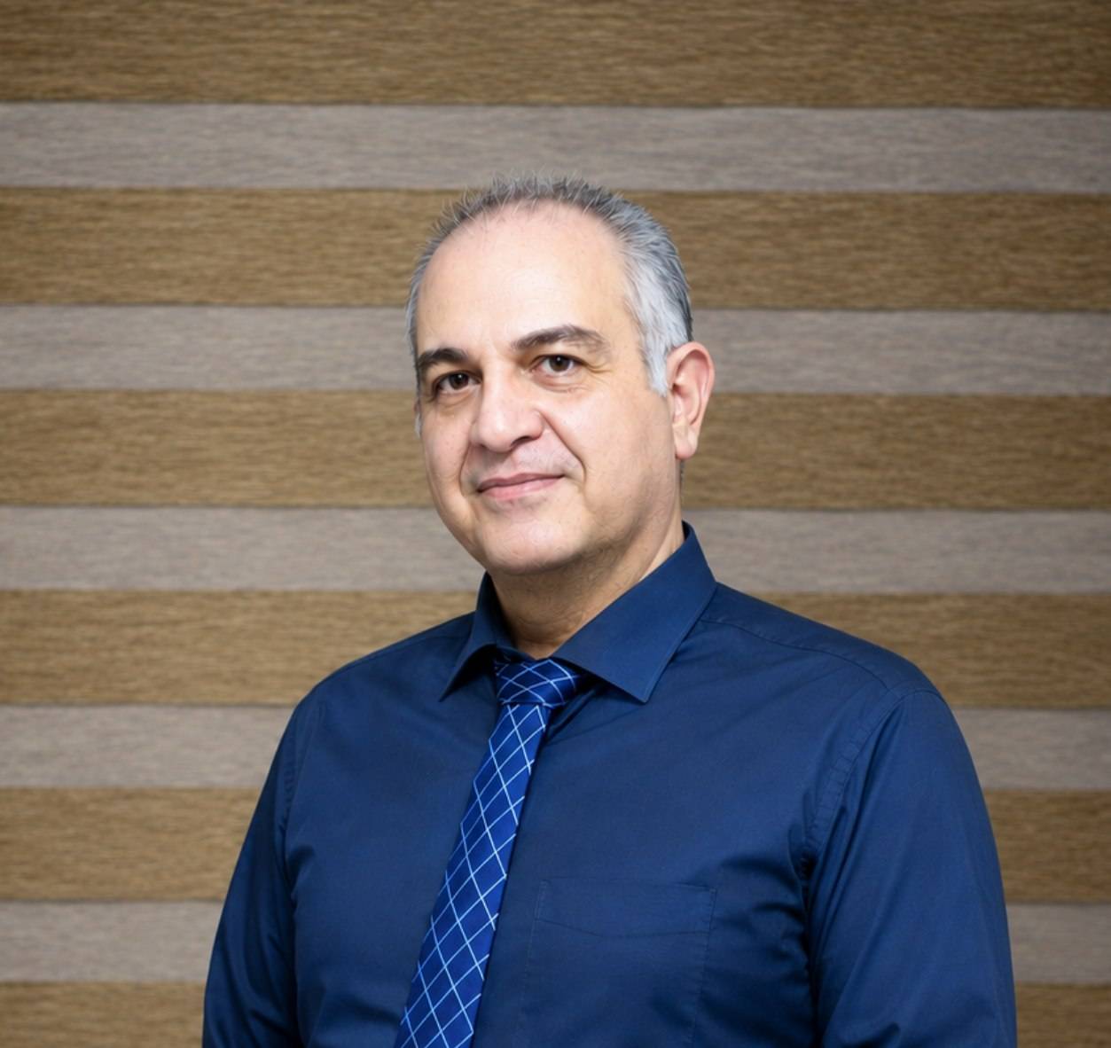 آرش شگرف نخعی